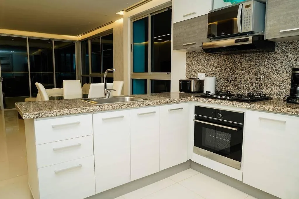 Luxury Beachfronts Condos En Cartagena En Bocagrande Y Marbella 0*,